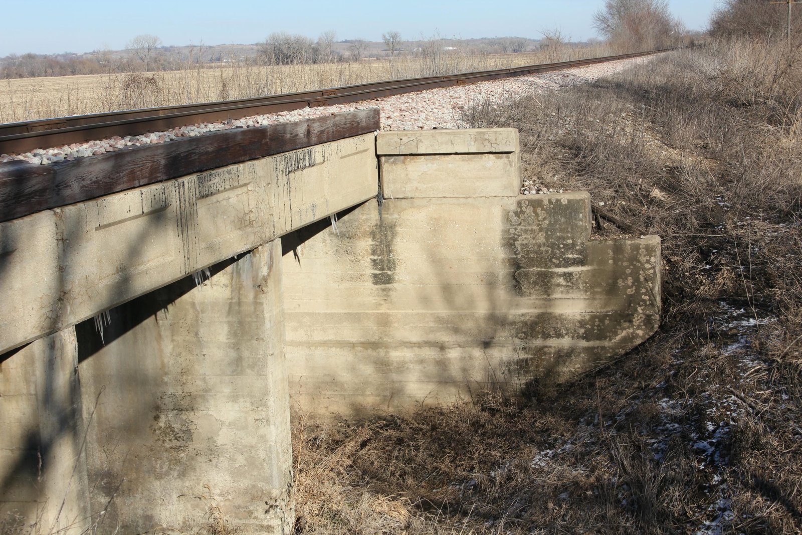 East abutment